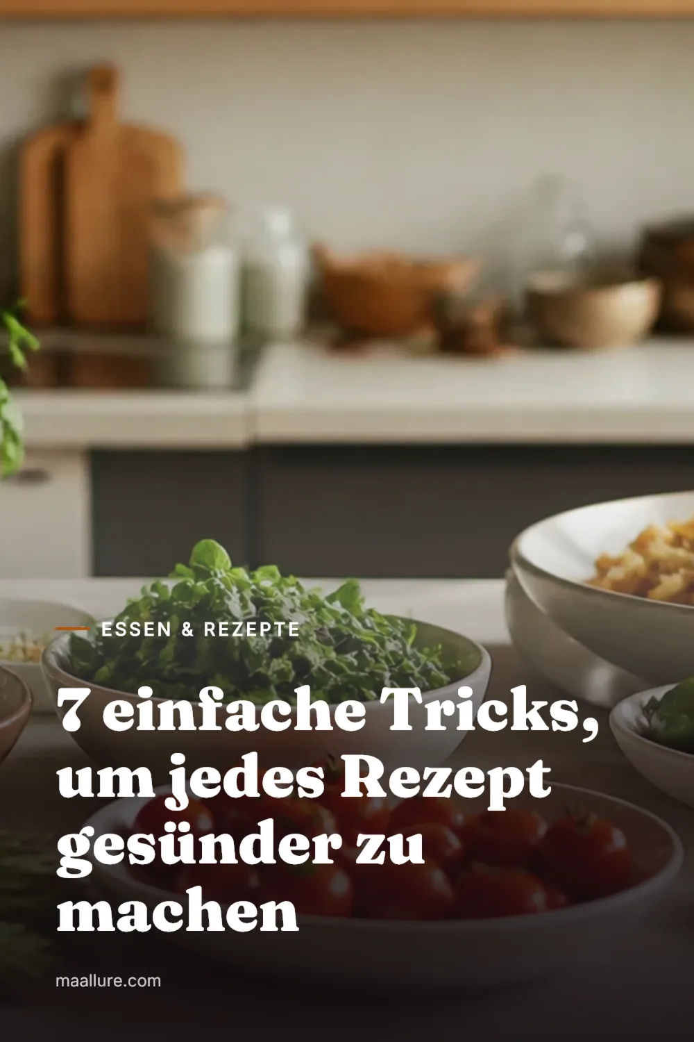 Frisches Gemüse, Hülsenfrüchte, Vollkornpasta und Olivenöl auf einer hellen Küchenarbeitsplatte