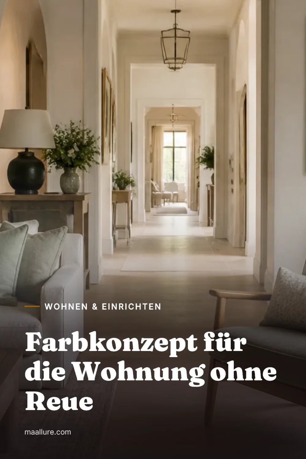 Harmonisches Farbkonzept in einer Wohnung mit warmen Naturtönen, Eichenparkett und sanftem Salbeigrün