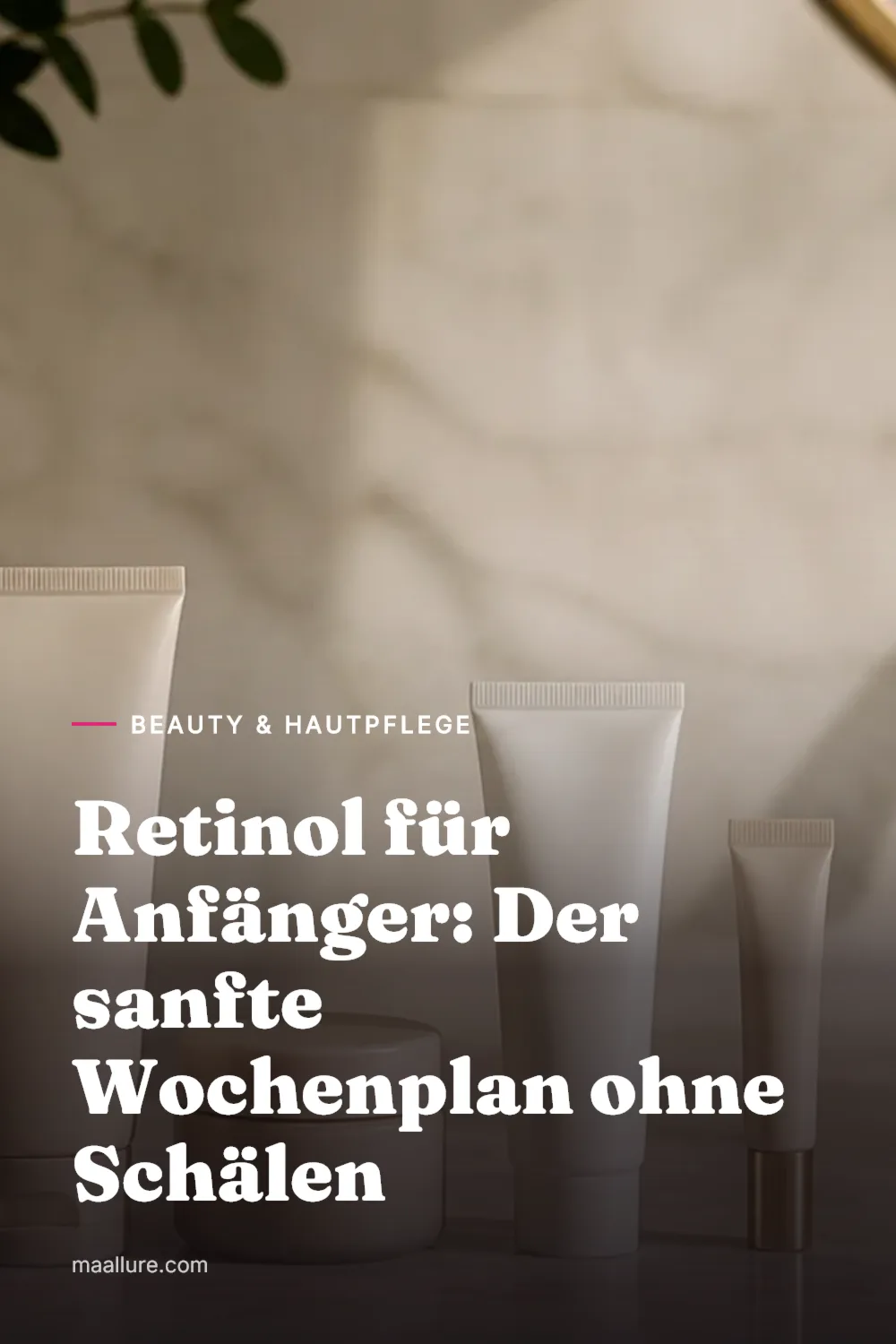 Minimalistische Hautpflegeroutine mit Reiniger, Feuchtigkeitscreme, Sonnenschutz und Retinol auf einer Marmorablage im Badezimmer