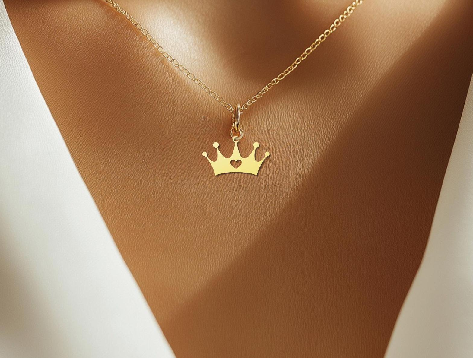 Queen Crown Necklace - Gold Plated Royal Charm Jewelry for Women