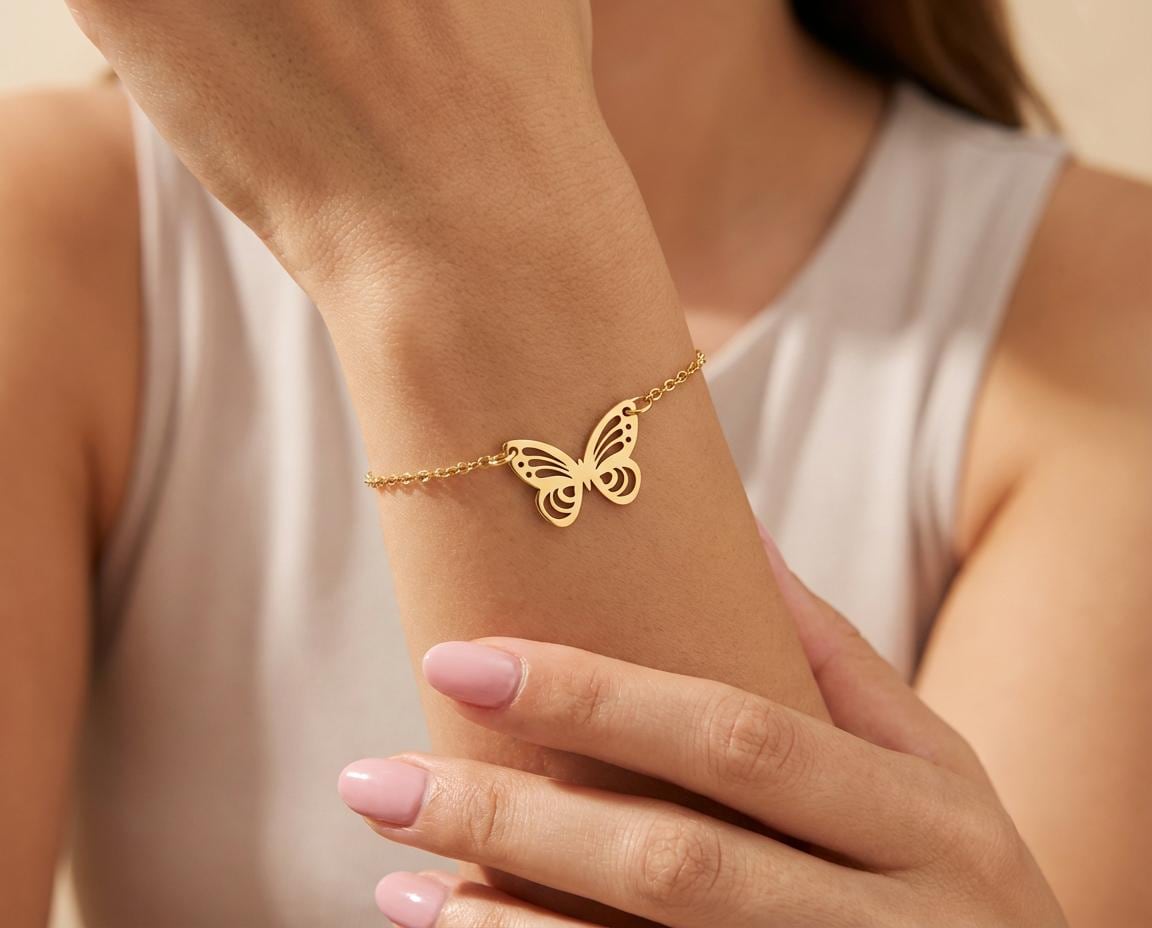 Butterfly Bracelet: Gold Plated Beautiful Design