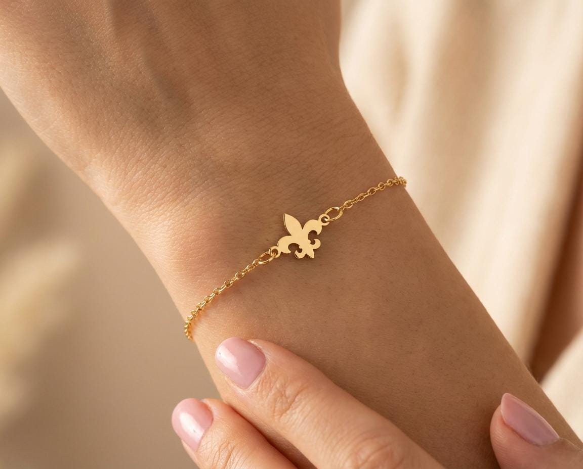 Fleur De Lis Charm Bracelet: Handmade 925 Sterling Silver Delicate Chain