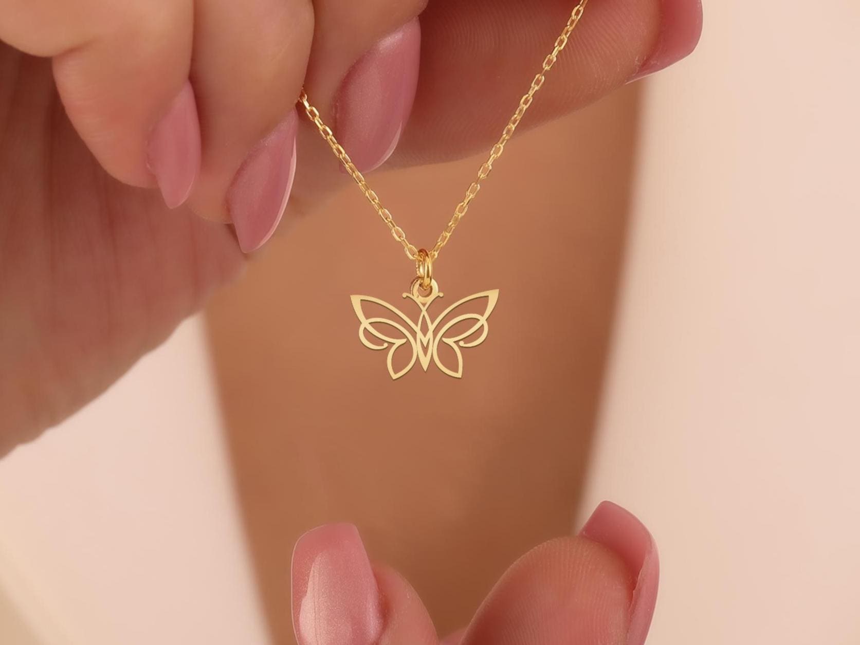 Butterfly Necklace - Elegant Butterfly Necklace - Minimalist Butterfly Pendant - Unique Jewelry for Women and Girls - Nature-Inspired Gift