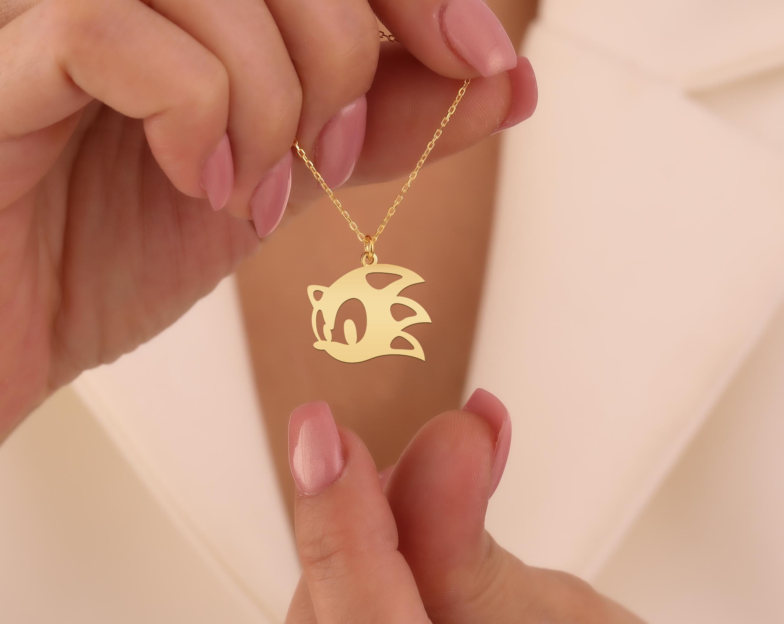 Sonic Head Gold Pendant | Gaming-Inspired Necklace for Fans | Iconic Sonic the Hedgehog Charm | Stylish Gold Jewelry Gift
