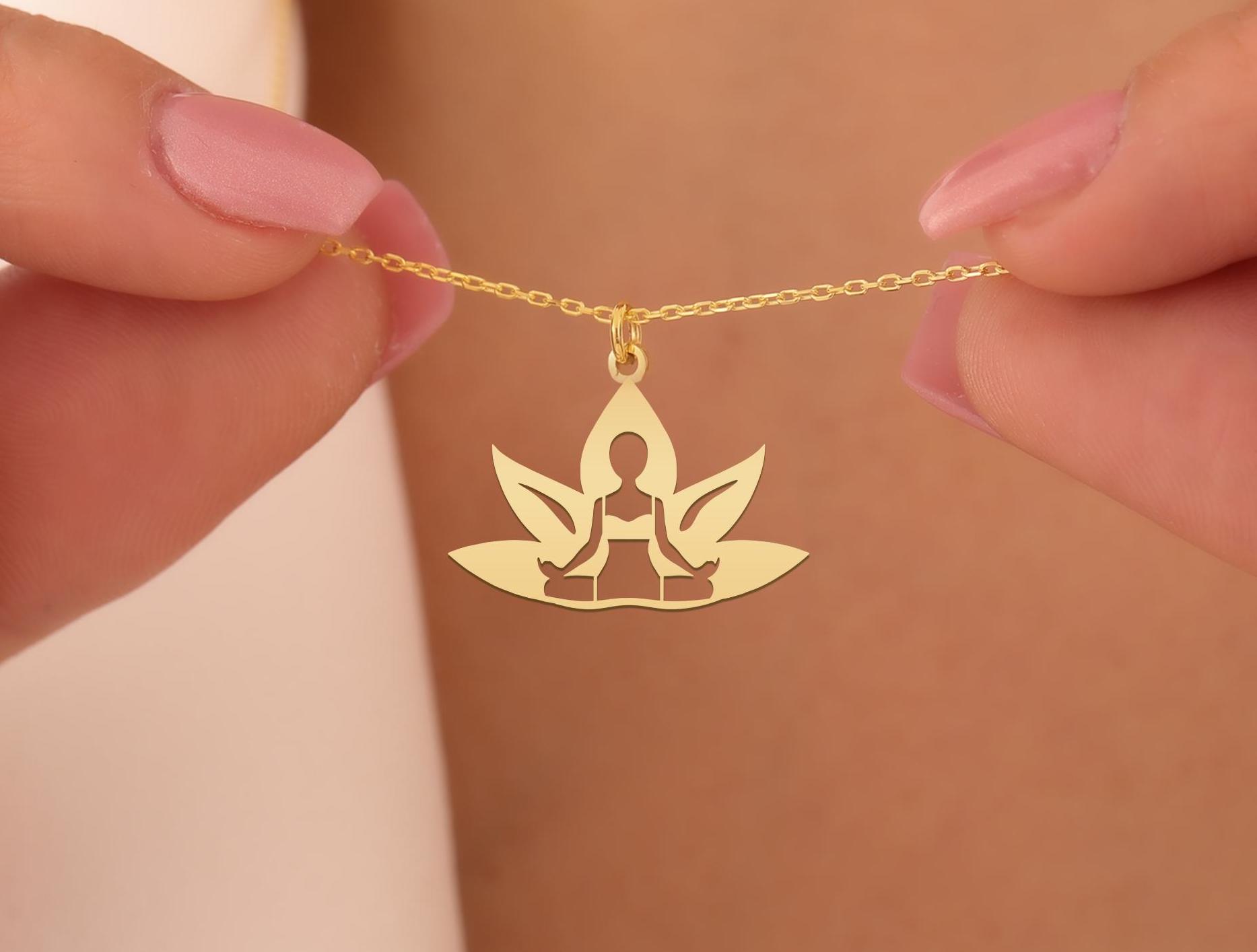Yoga Lotus Necklace - Minimalist Gold Jewelry for Yoga Lovers - Meditative Pendant Gift for Wellness Enthusiasts - Spiritual Symbol Necklace