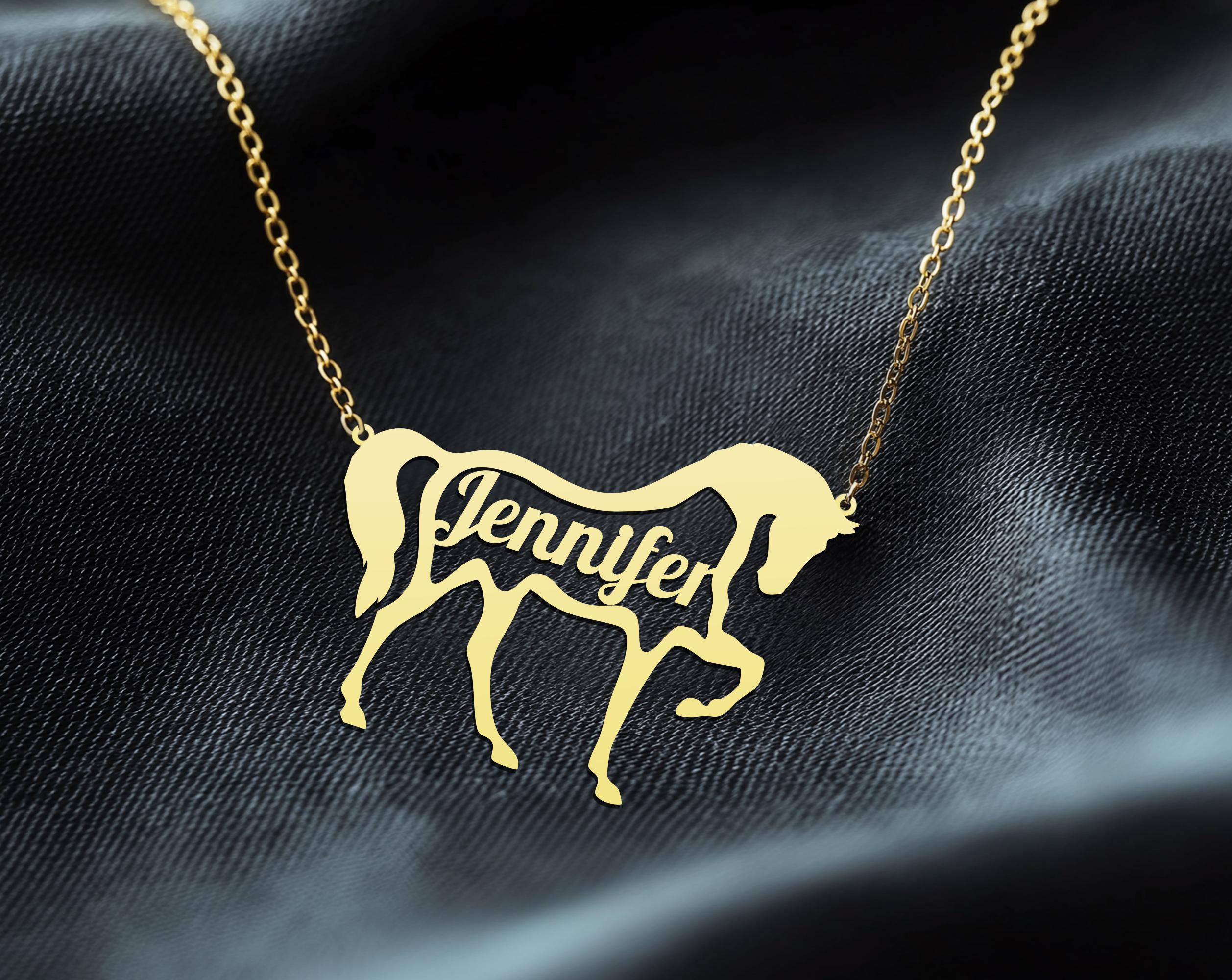 Personalized Horse Name Necklace – Custom Equestrian Jewelry for Horse Lovers, Elegant Horse Silhouette Pendant with Your Name, Perfect Gift